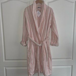 New with tags Brooklinen Super-Plush Robe Striped Flamingo size Small